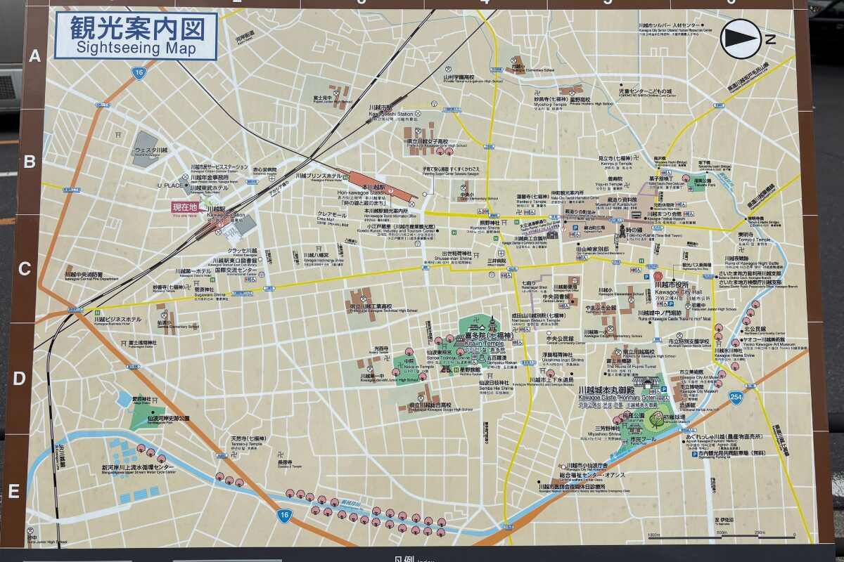 川越駅周辺の観光スポットとグルメを示した観光案内図