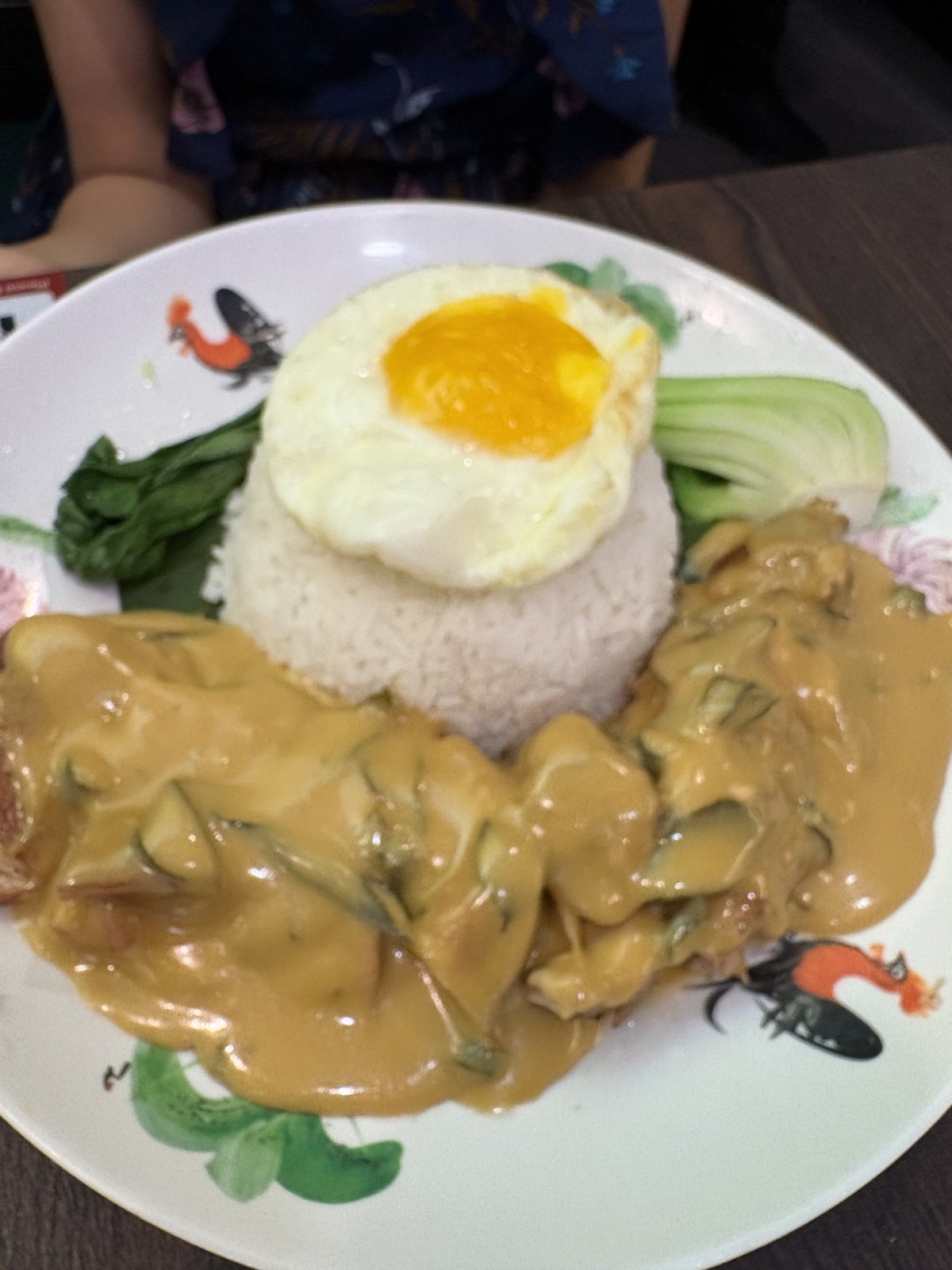 空港内「Ah Cheng Laksa」で食べたバターミルクチキンチョップライス