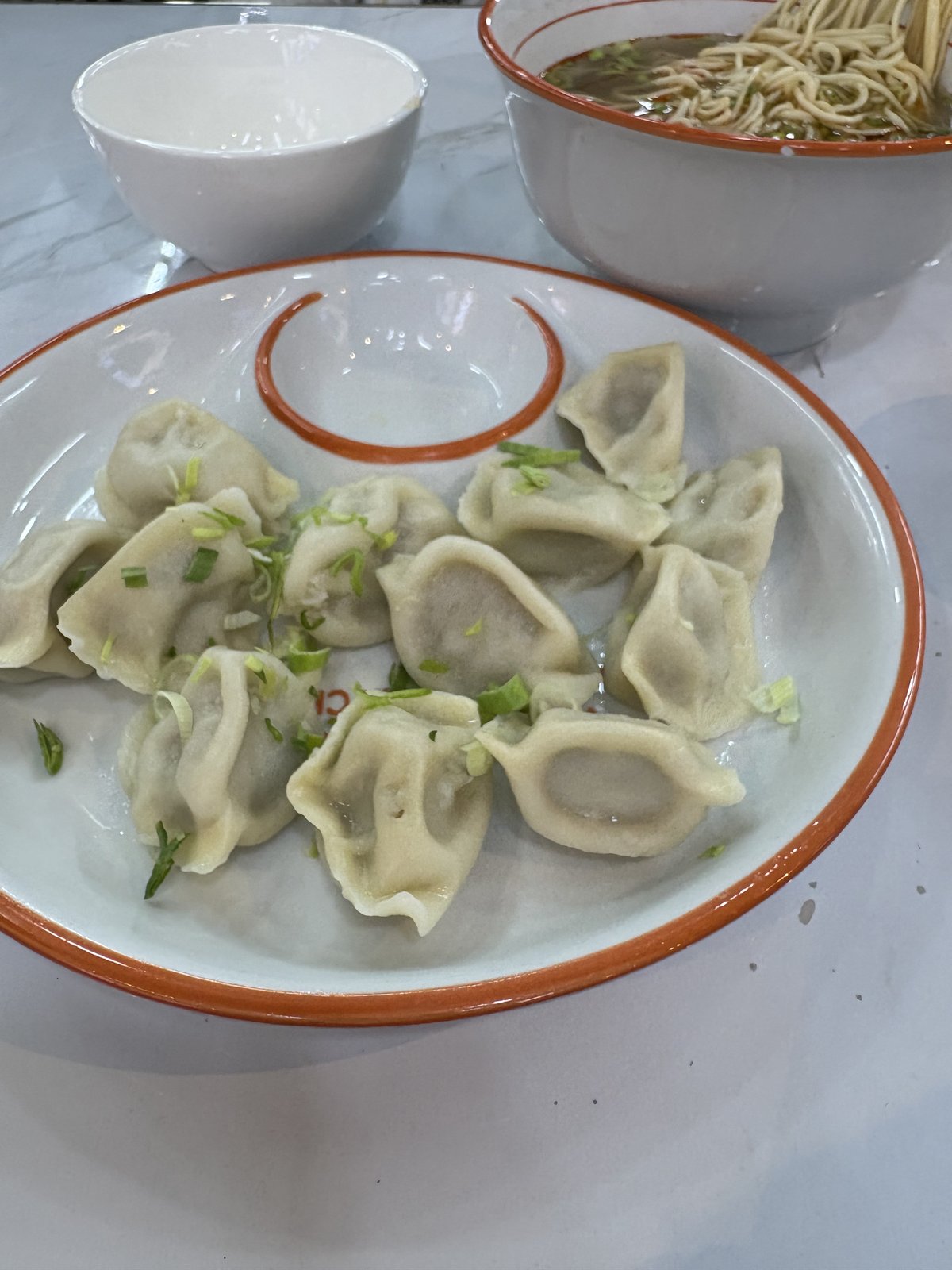 ジャラン・アローの中華料理店で食べた水餃子