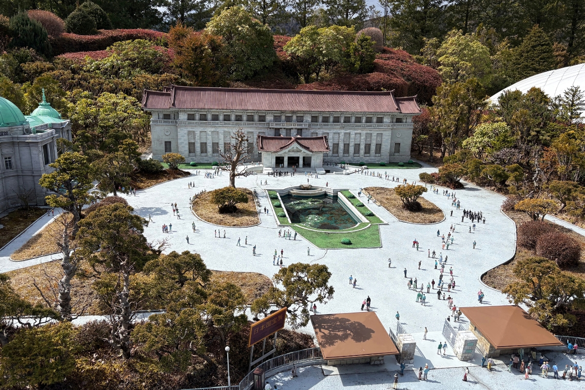 東武ワールドスクウェアの東京国立博物館ミニチュア